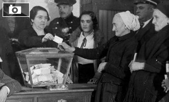 El 19 de noviembre de 2013, se cumplieron 80 años desde la primera vez que la mujer votó en España El 19 de noviembre de 2013, se cumplieron 80 años desde la primera vez que la mujer votó en España. Crédito: elconfidencial.com
